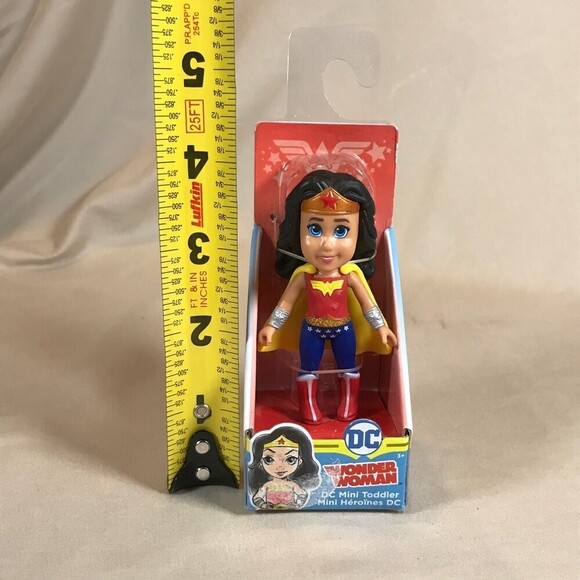 DC  Mini Wonder Woman Toddler Figure - Picture 3 of 3